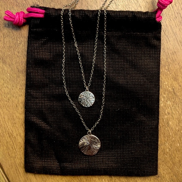 Vestique Reversible Layered Coin Necklace - Gold - Picture 2 of 5